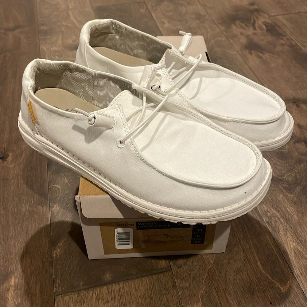 Hey Dude Wendy Women’s Size 8